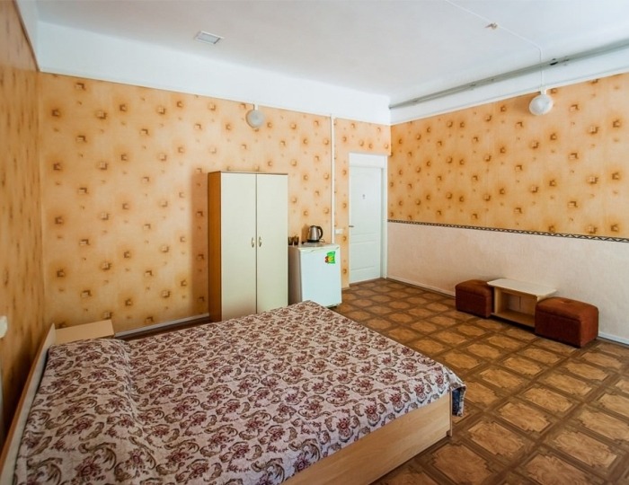 1-мест.(разм. в 2-мест.) 1-комн. станд., корп. 4 - База отдыха «Светлая» Феодосия